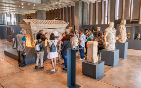 Dai resti dell’alluvione nascono nuove opere d’arte