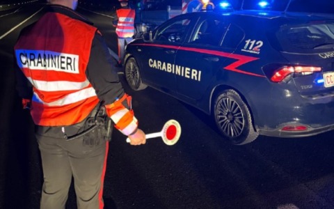Persona in carrozzina investita sulle strisce