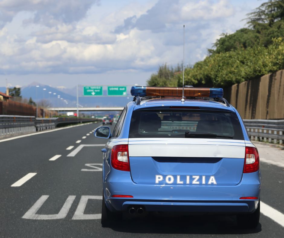A Rimini una 17enne teme una violenza dopo la notte in discoteca