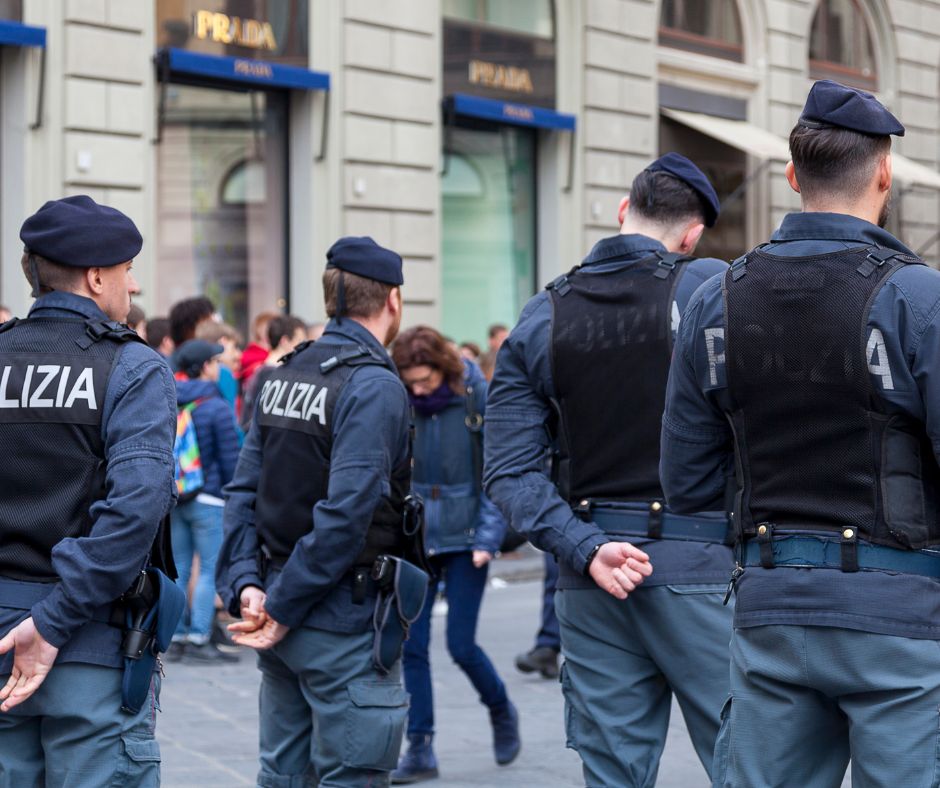Danneggiati Comune e Centro Giovani di Morciano